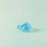 Miniature Glow Dolphin (1Pc)
