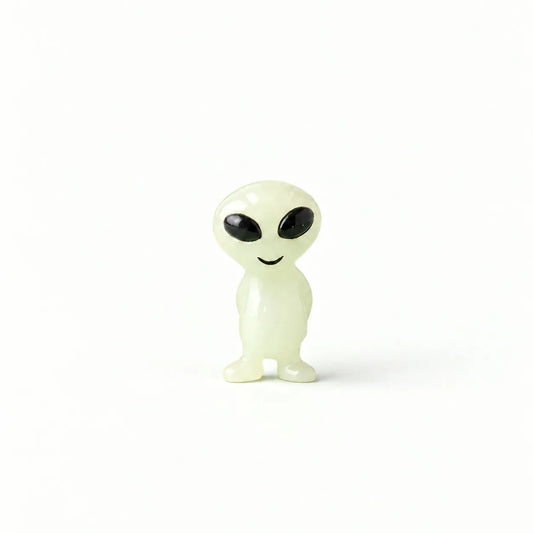 Miniature Glow in the dark Elves(1Pc)