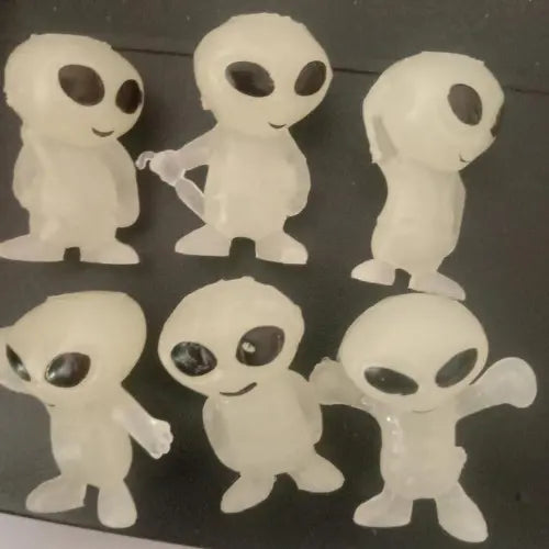 Glow in the dark Elves(1Pc)