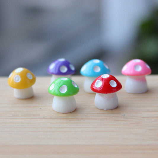 Miniature Mushrooms for Fairy Gardens (1Pc)
