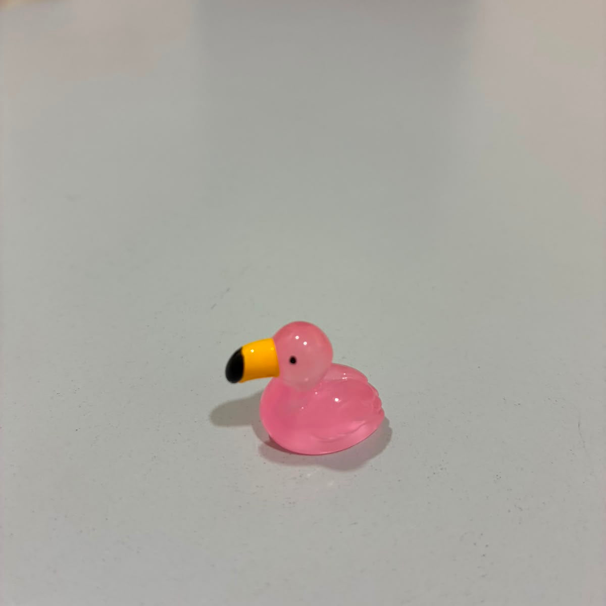 Miniature Glow Swan Assorted (1pc)